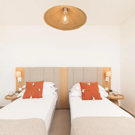 Flamingos Salgados Otel 4*